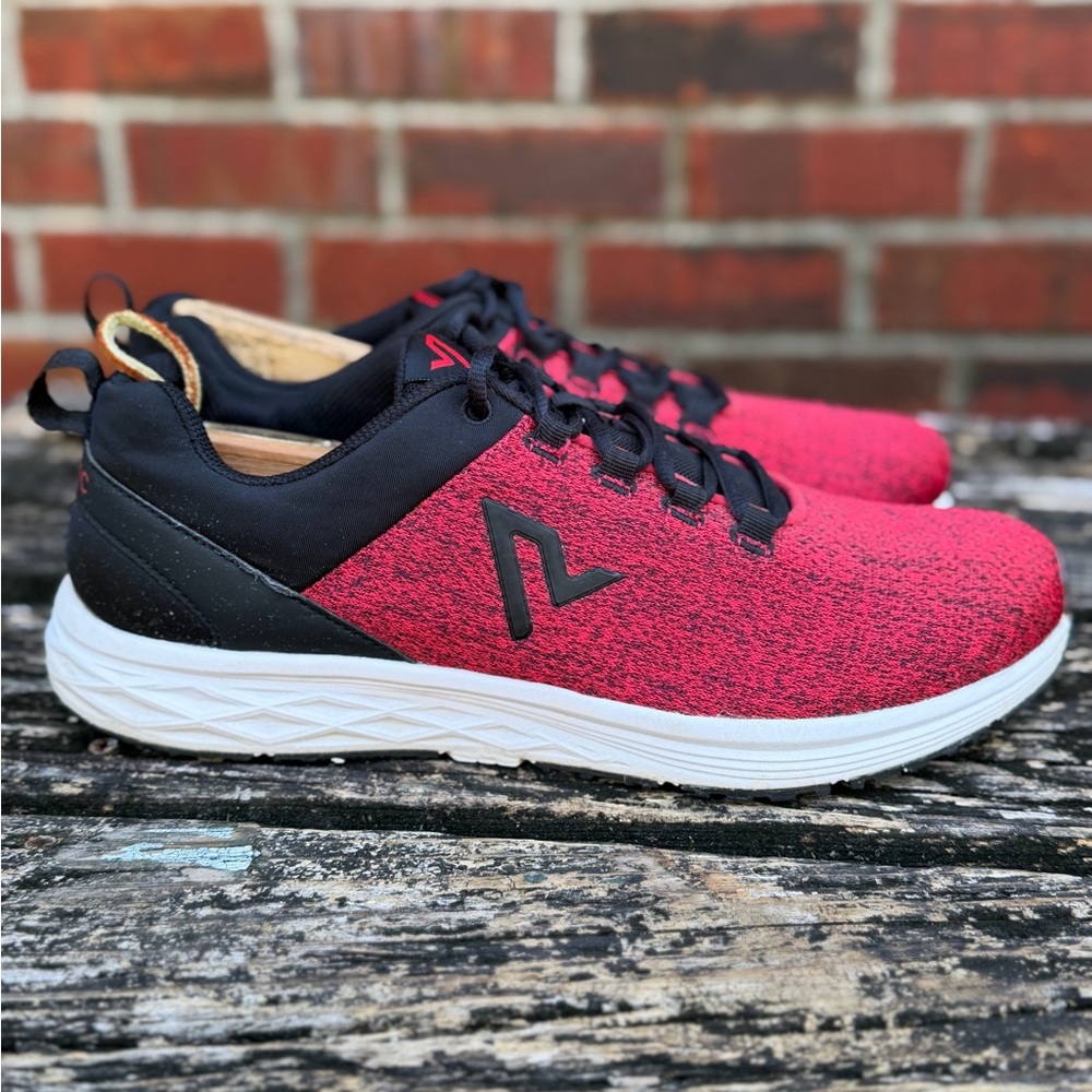 Vionic Turner Active Sneaker Men’s Red & Black Mesh Size 12 Comfort Shoes M3